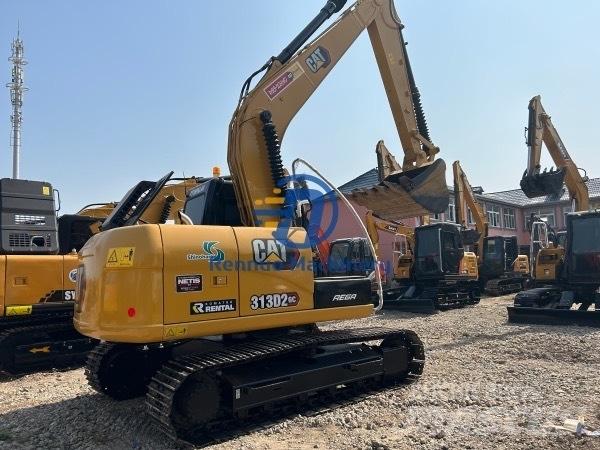 CAT 313 Midi rýpadla 7t - 12t