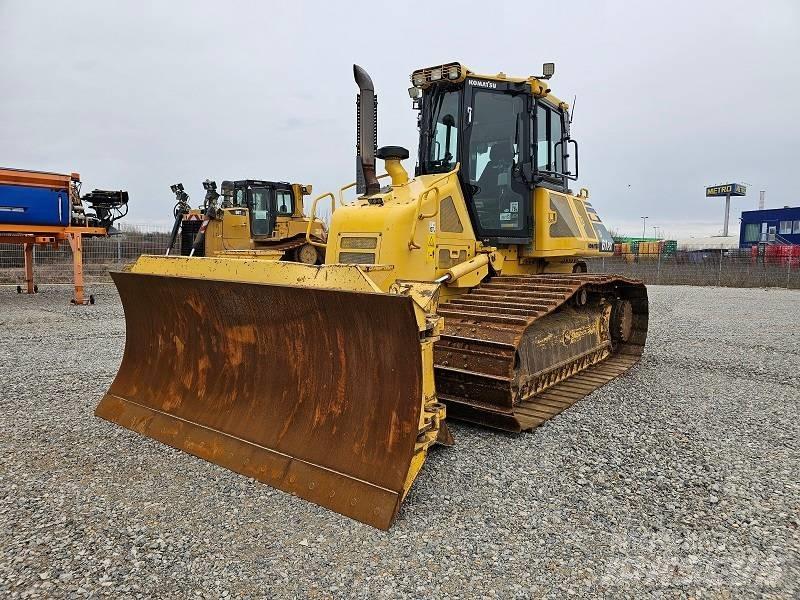 Komatsu D 61 PX-23 Pásové dozery