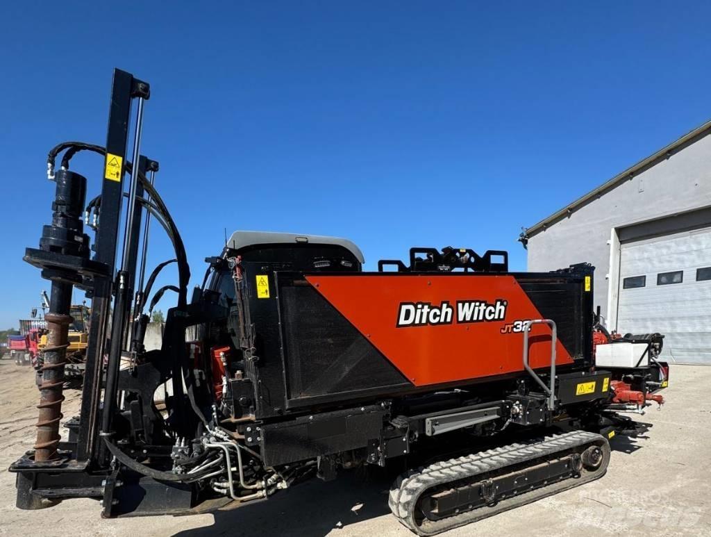 Ditch Witch AT32 Horizontální vrtací zařízení