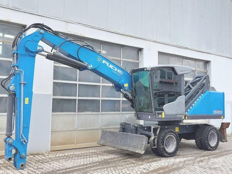 Fuchs MHL 320 F Stroje pro manipulaci s odpadem