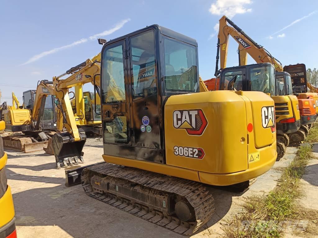 CAT 306E2 Mini rýpadla < 7t