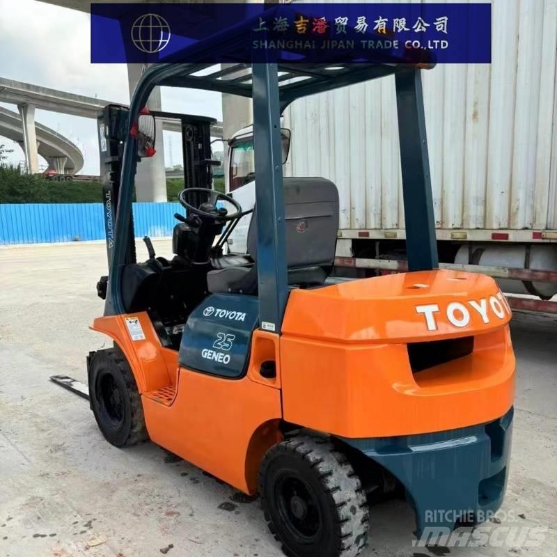 Toyota FD 25 Dieselové vozíky