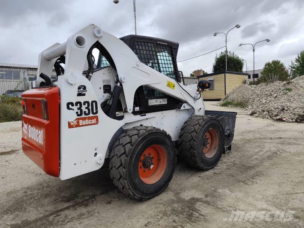 Bobcat S 330 Smykem řízené nakladače