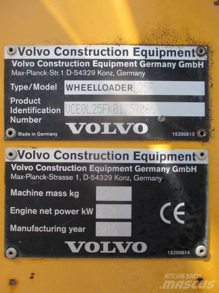 Volvo L 25 F Kolové nakladače