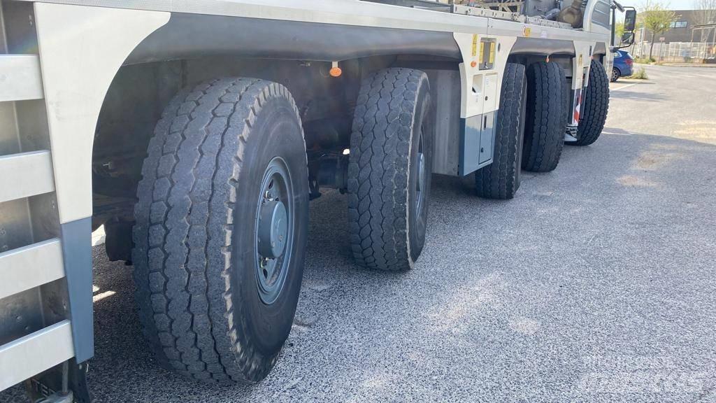 Demag AC 250-5 Univerzální terénní jeřáby