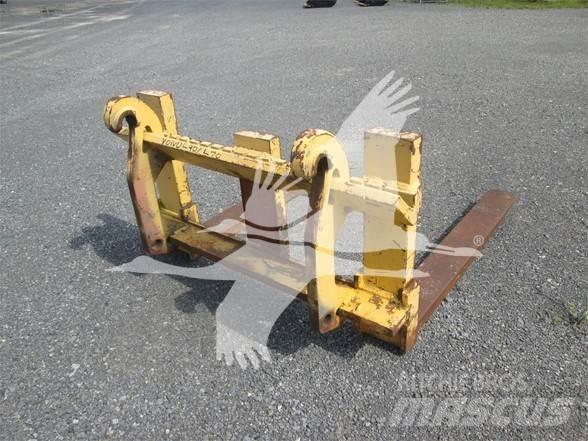  CE LOADER Vidlice