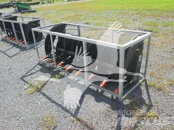  CE SKID STEER Klešťové drapáky
