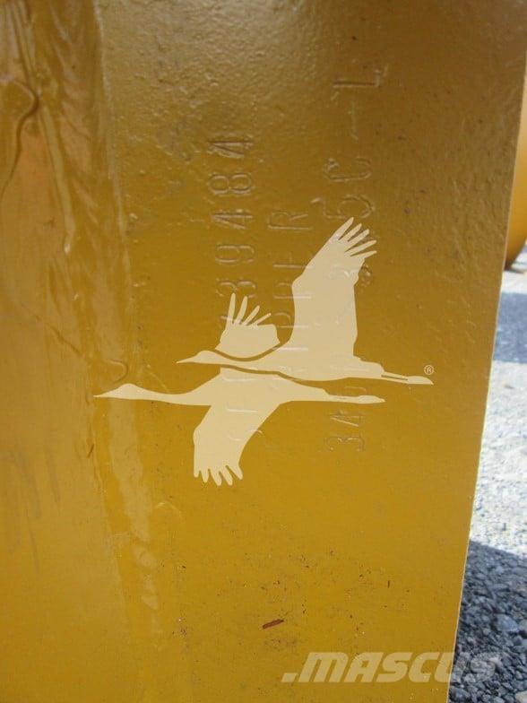 SEC CAT 345 Půdní rozrušovače