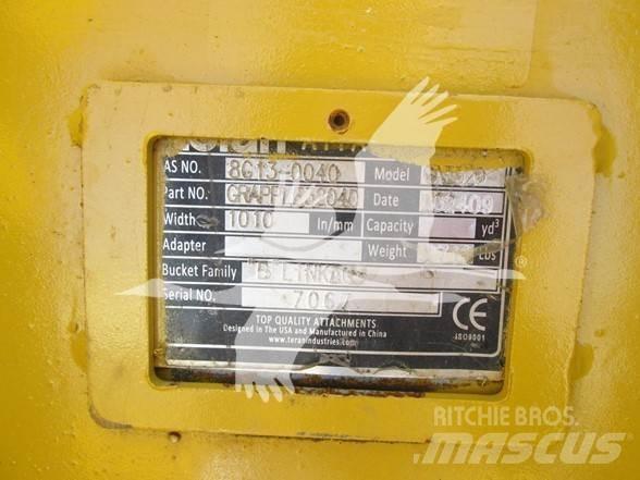 Teran CAT 320 Klešťové drapáky