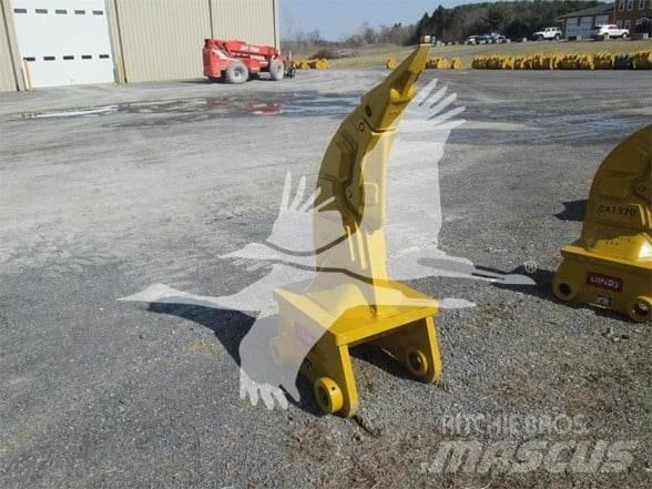 Teran CAT330 Půdní rozrušovače