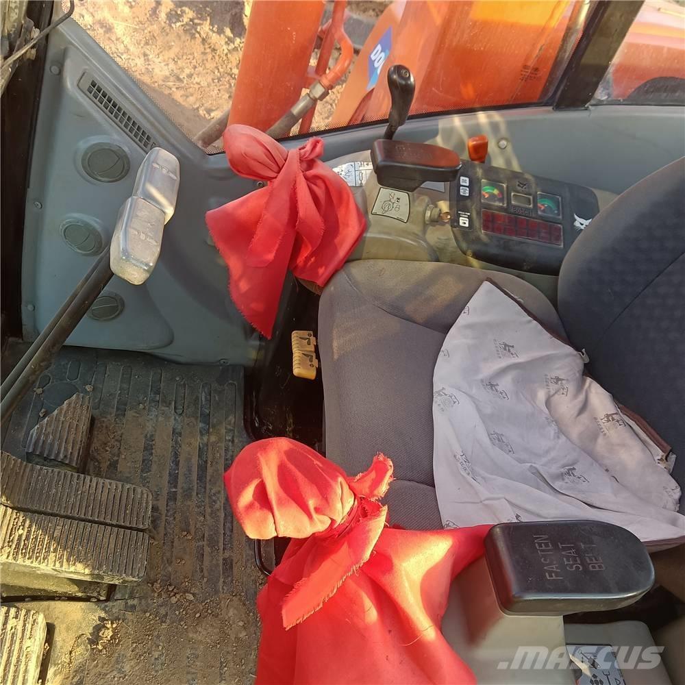 Doosan DH 80 G Midi rýpadla 7t - 12t