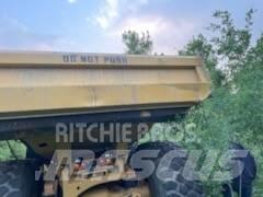 CAT 740 B Kloubové dempry