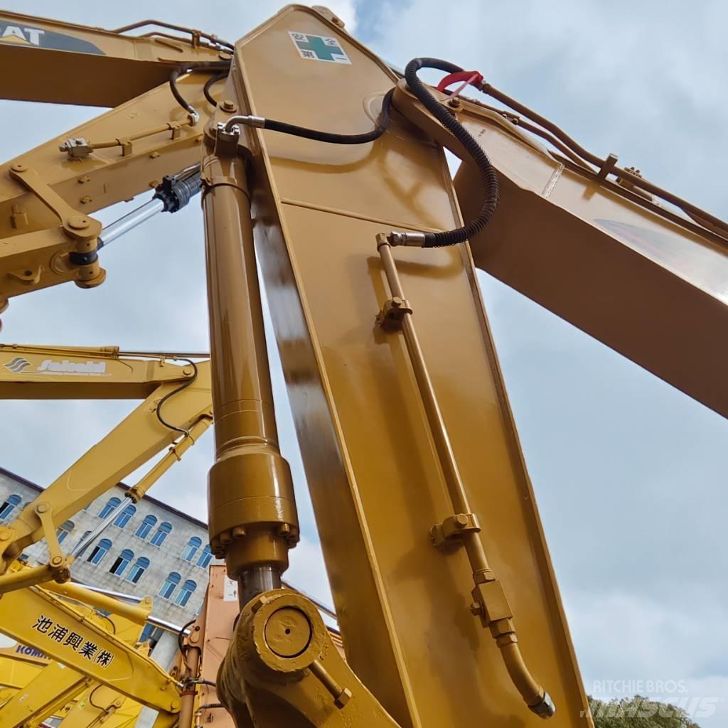 CAT 325 B L Pásová rýpadla