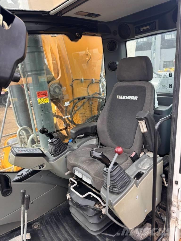 Liebherr R 926 Pásová rýpadla
