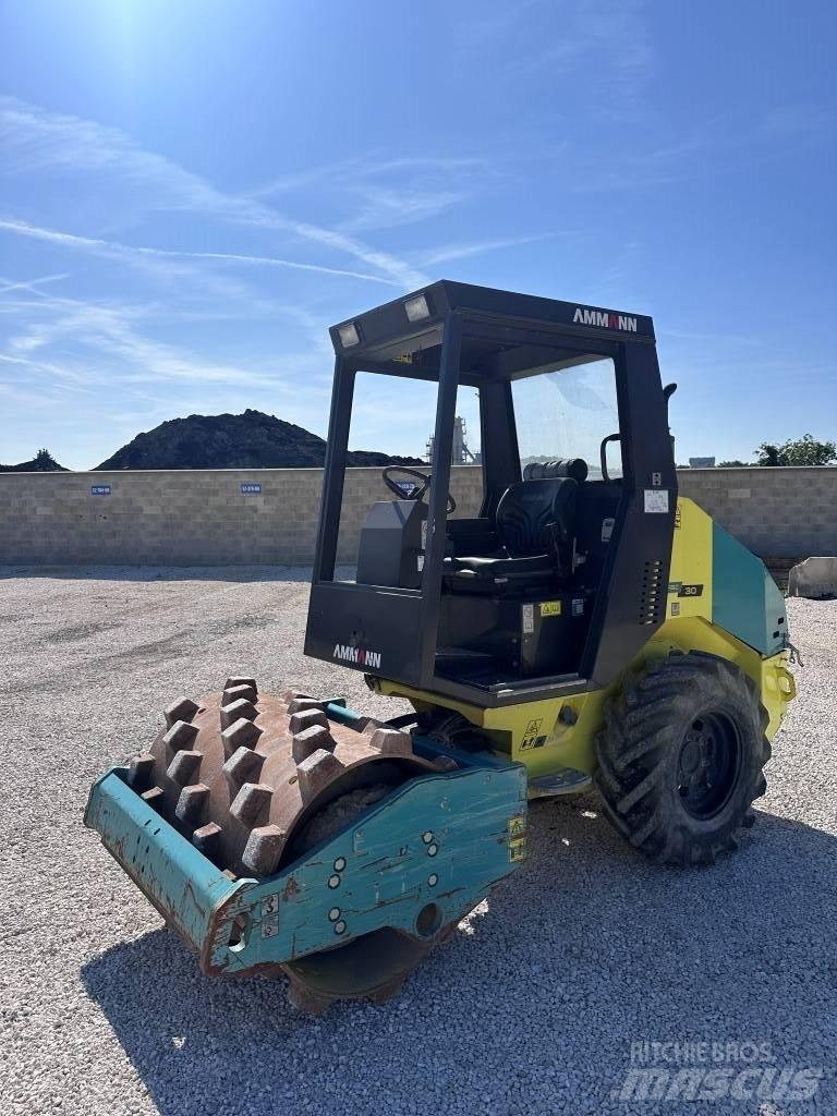 Ammann ASC 30 HD PD Půdní kompaktory