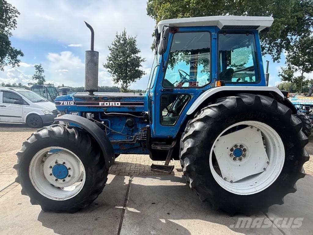 Ford 7810 Traktory