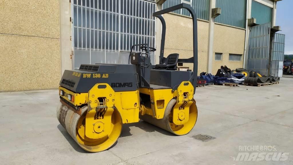Bomag BW 138 AD Tandemové válce
