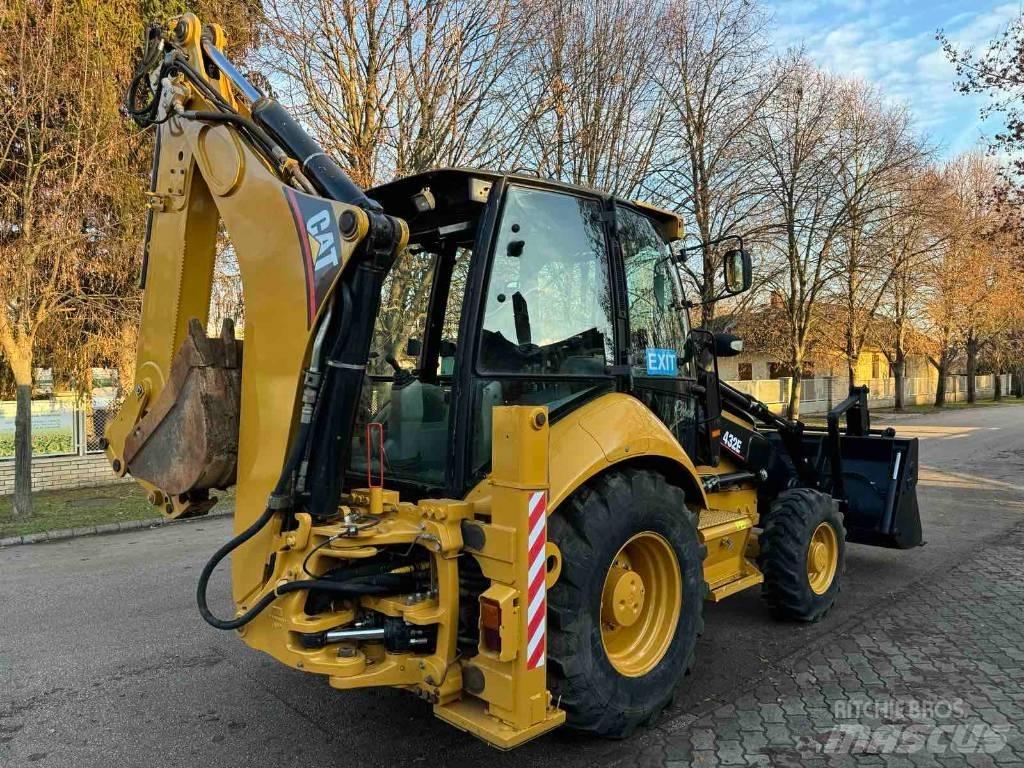 CAT 432 E Rýpadlo-nakladače