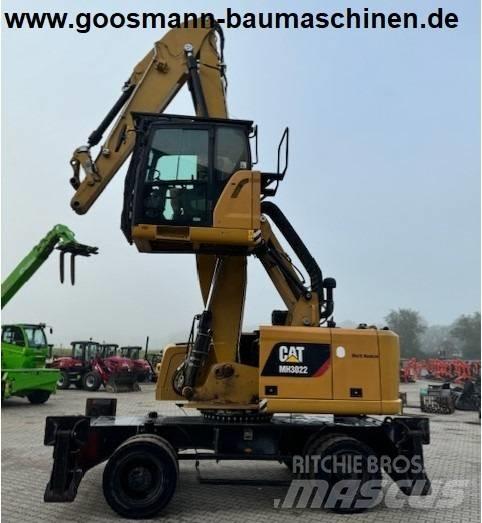 CAT MH 3022 Stroje pro manipulaci s odpadem
