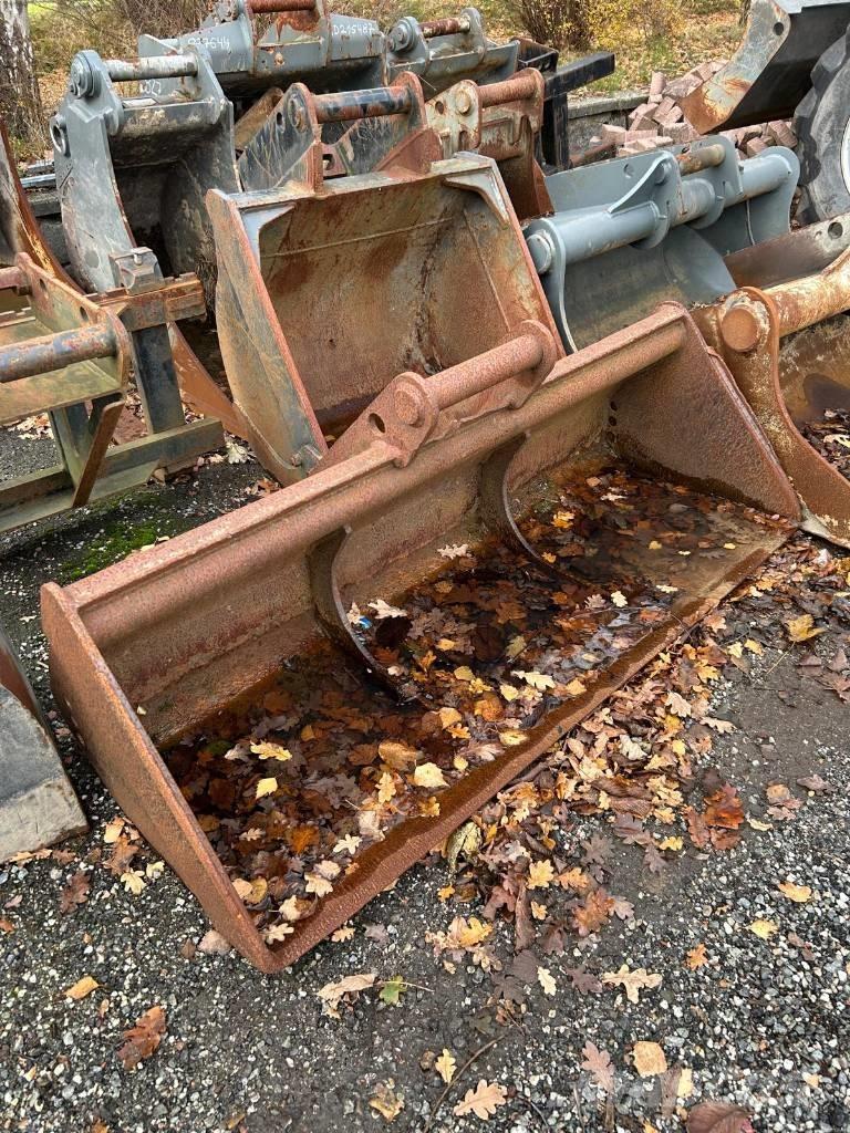 Liebherr 913 compact Kolová rýpadla