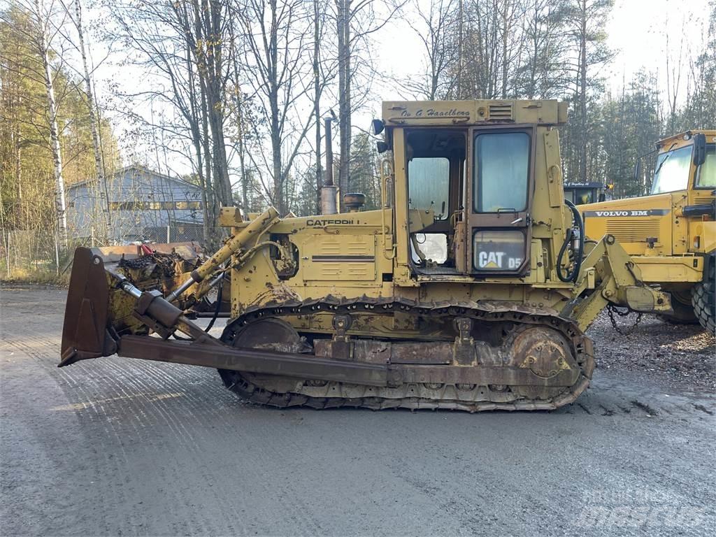 CAT D5B 44x890 Pásové dozery