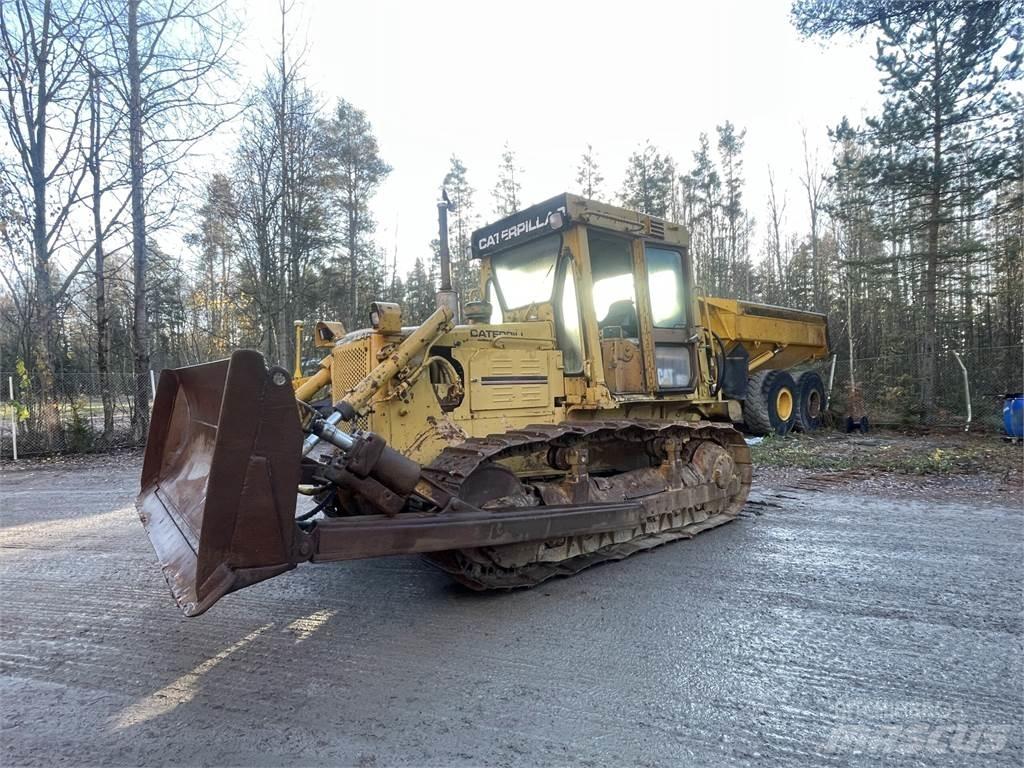 CAT D5B 44x890 Pásové dozery