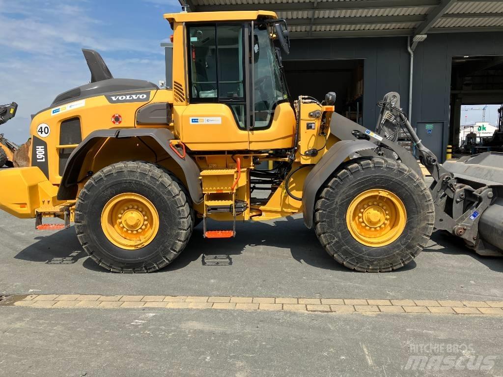 Volvo L 90 H Kolové nakladače