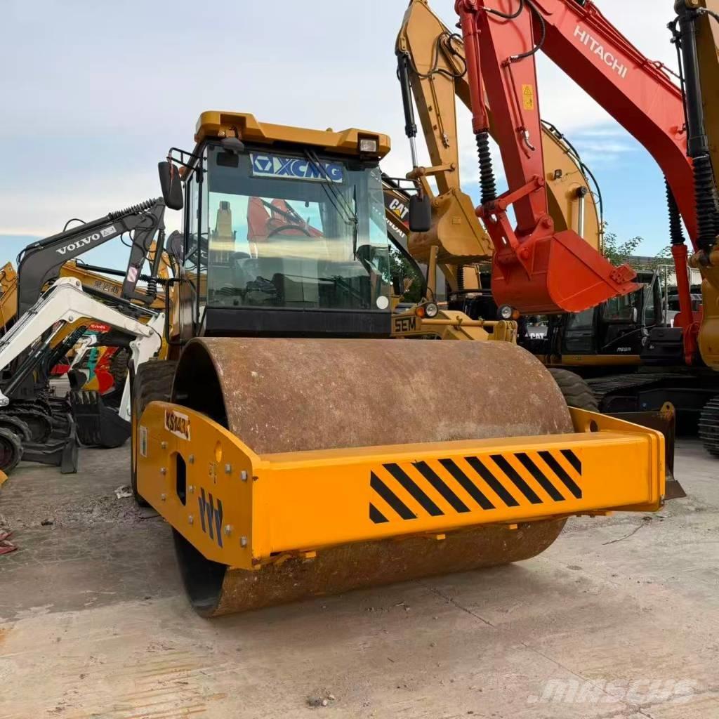 XCMG XS143J Tahačové válce