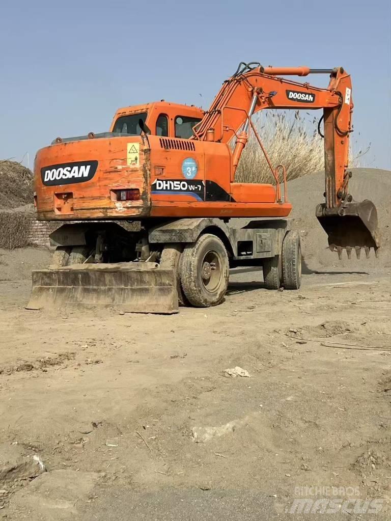 Doosan DH150 W-7 Kolová rýpadla