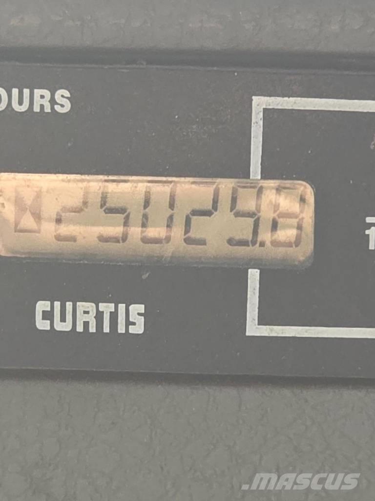 Doosan DX 300 LCA Pásová rýpadla