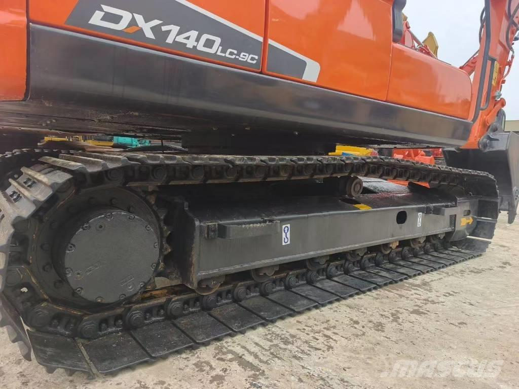 Doosan DX 140 Pásová rýpadla