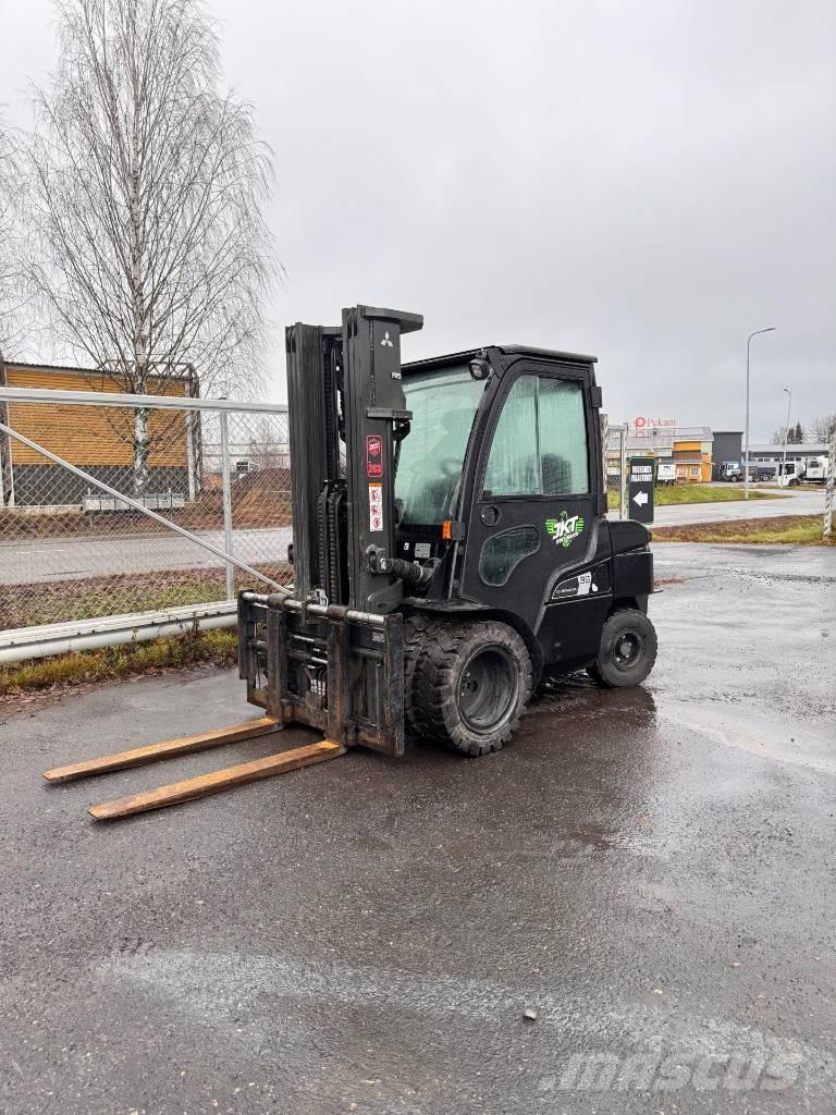 Mitsubishi FD 35 N3 Dieselové vozíky