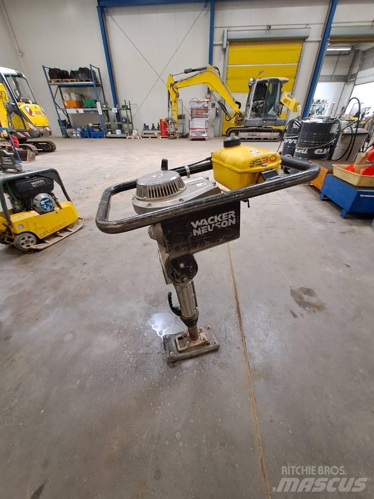 Wacker Neuson BS30 Vibrační pěchy