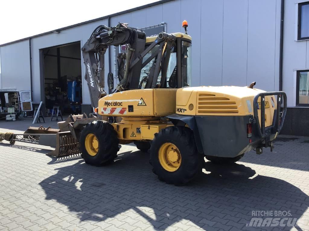 Mecalac 12 MXT Kolová rýpadla