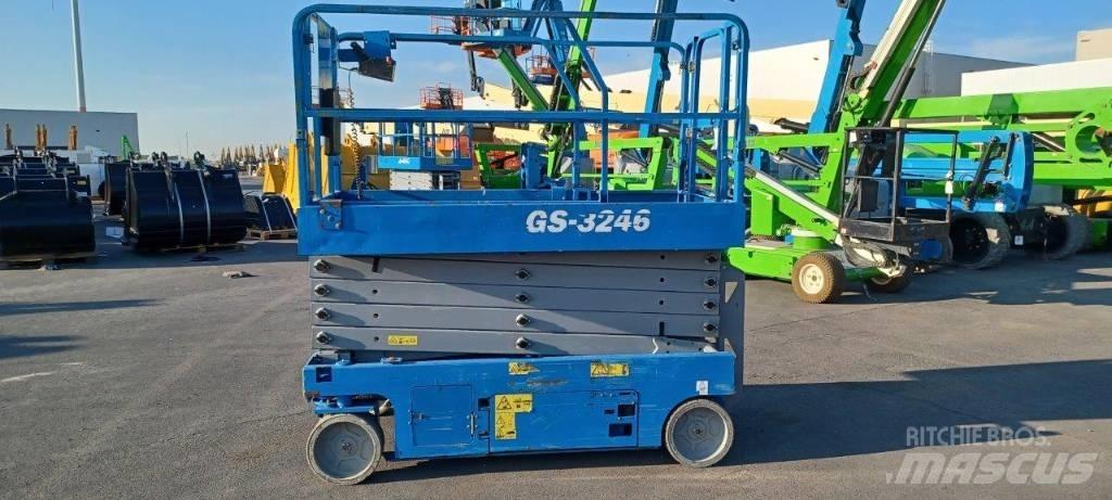 GENIE GS3246 Nůžková zvedací plošina