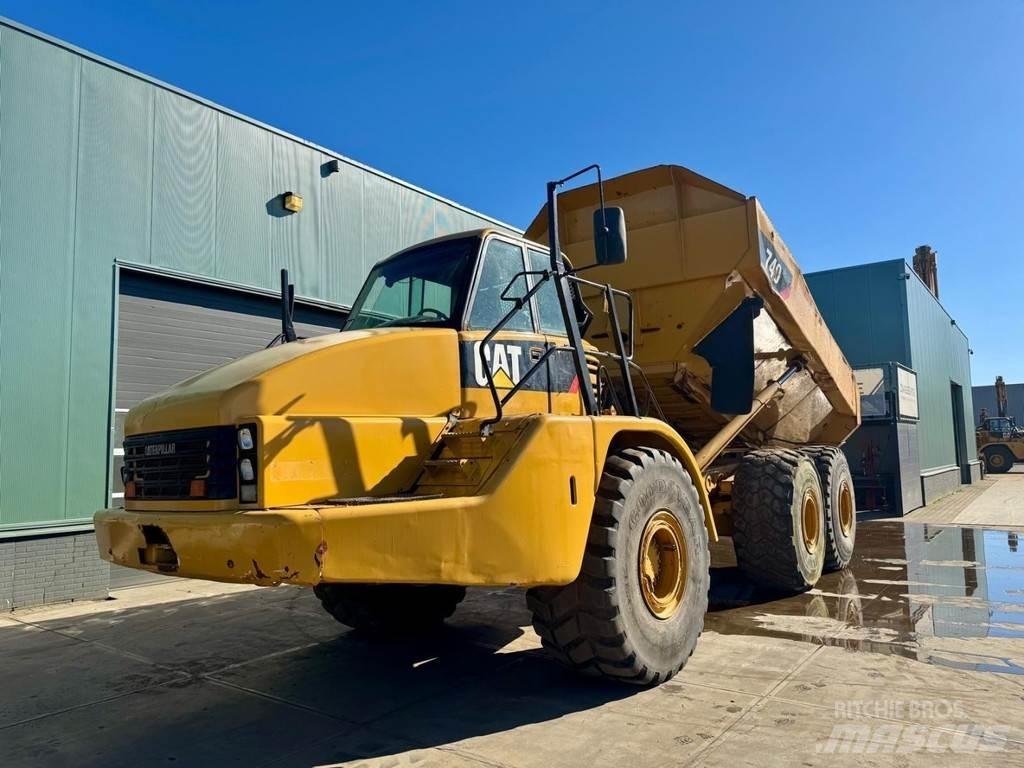 CAT 740 Kloubové dempry