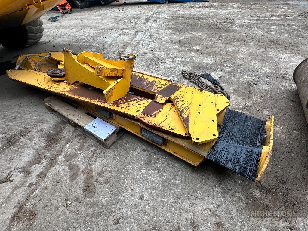 Volvo A40G Kloubové dempry