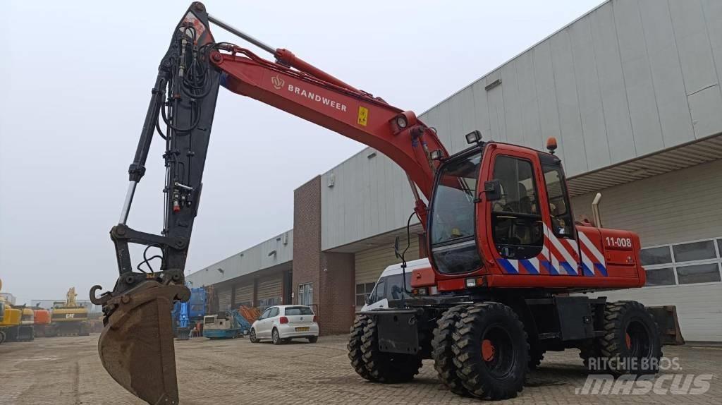 Fiat-Hitachi EX135W Kolová rýpadla