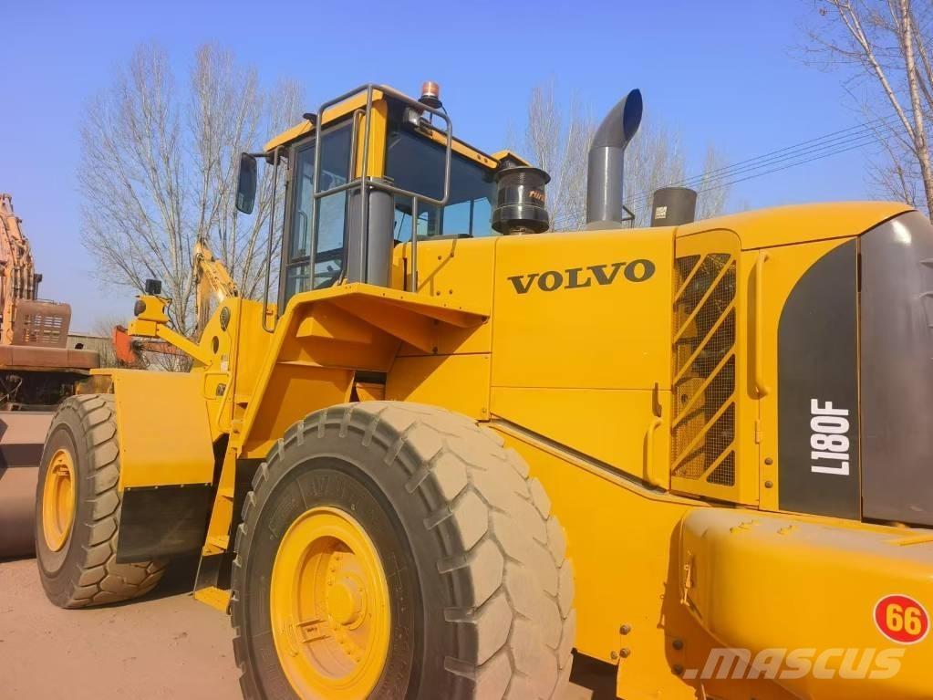 Volvo L 180 F Kolové nakladače