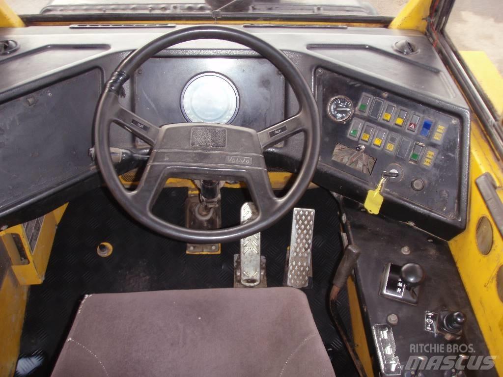 Volvo BM A20 6+6 Kloubové dempry