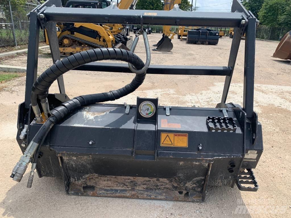 CAT HM415C Ostatní komponenty