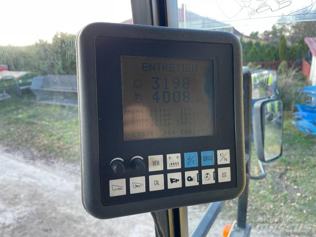 New Holland TX 66 Sklízecí mlátičky