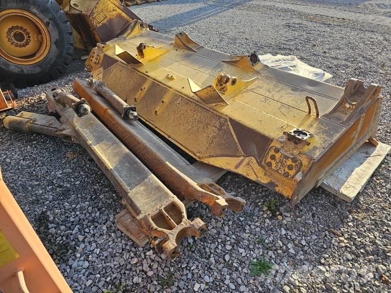 Komatsu D 65 WX-17 Pásové dozery