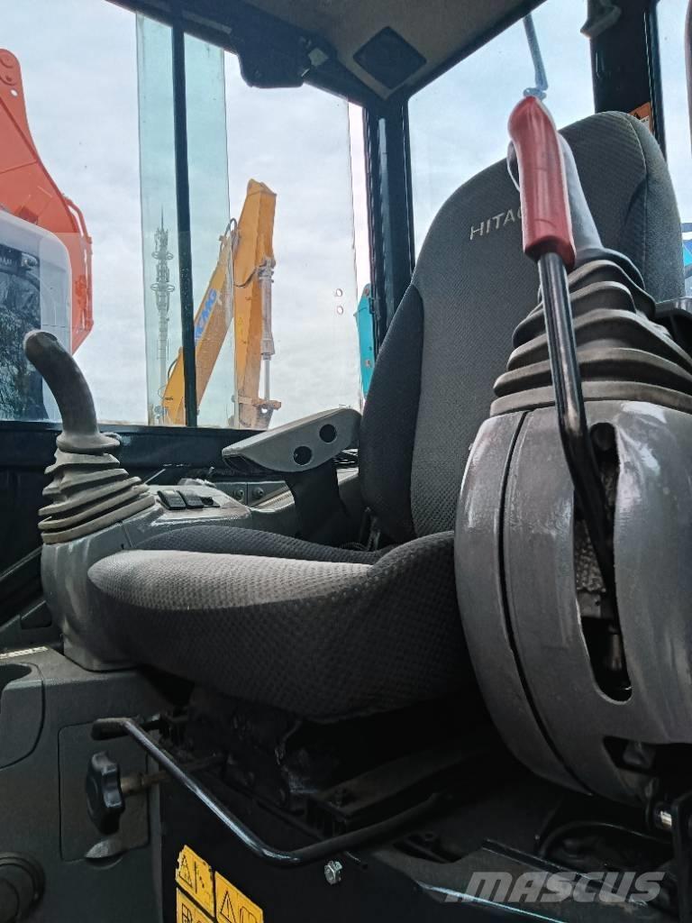 Hitachi ZX 55 Pásová rýpadla