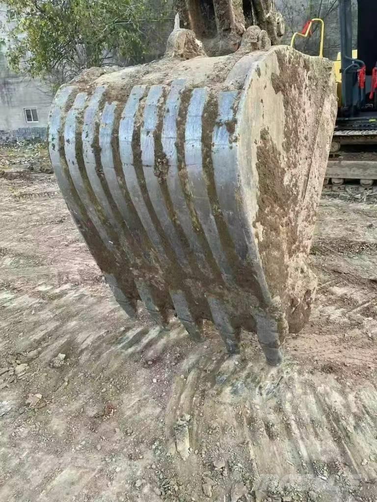 Volvo EC 350DL Pásová rýpadla