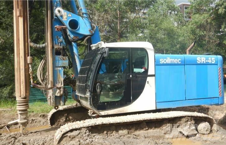 Soilmec SR45 Pilířové jeřáby
