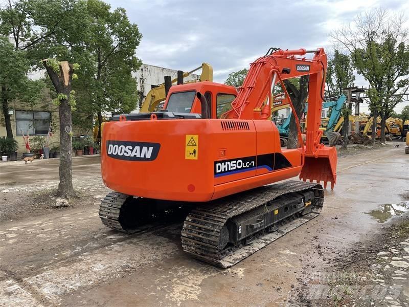 Doosan DX150 Pásová rýpadla
