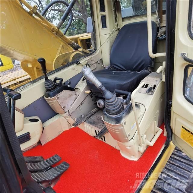 CAT 330B Pásová rýpadla