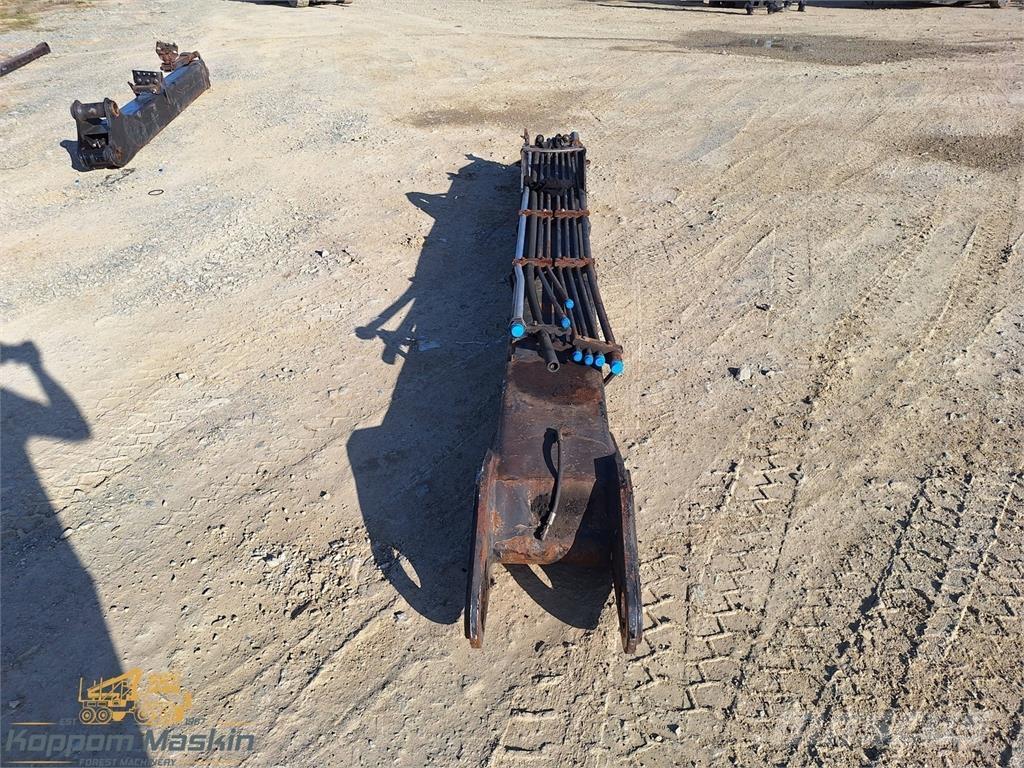 Loglift 210 Těžební jeřáby