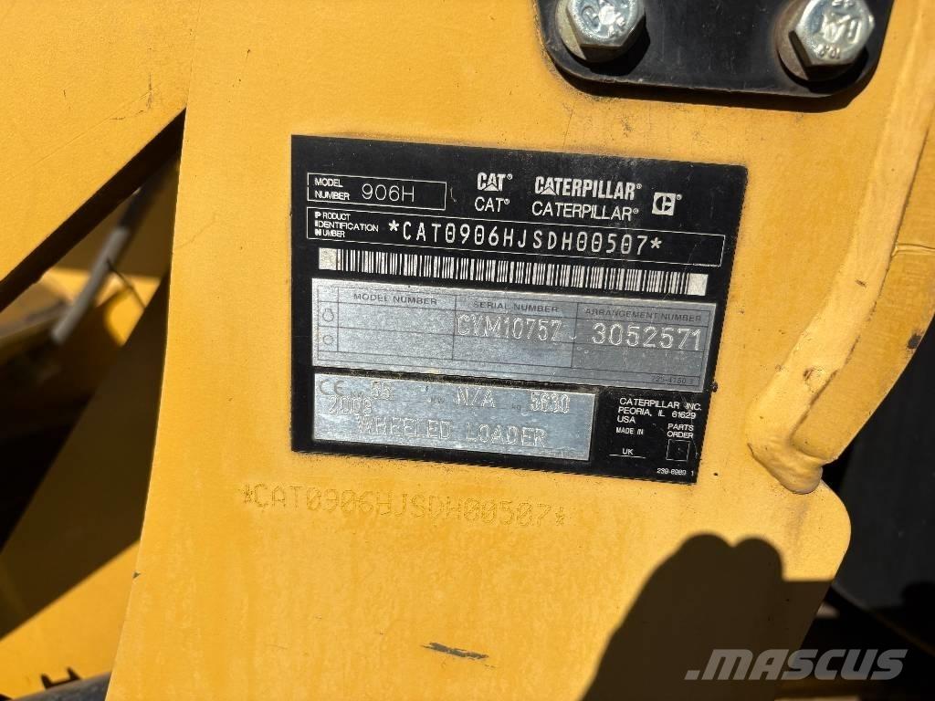 CAT 906 H Kolové nakladače